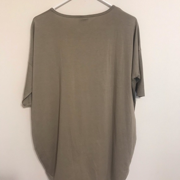 LulaRoe Irma Top - Picture 4 of 4